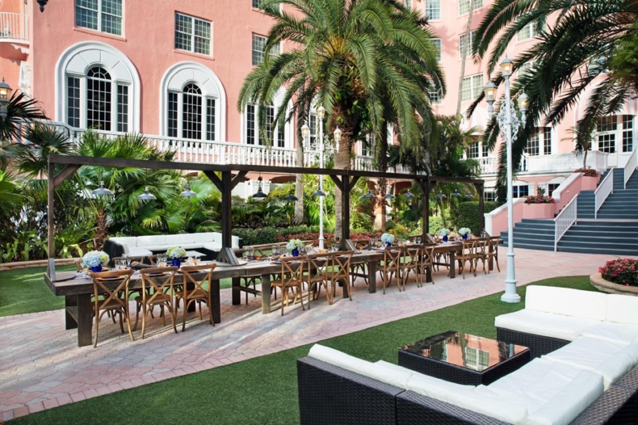 Hotel The Don Cesar St. Pete Beach Exterior foto