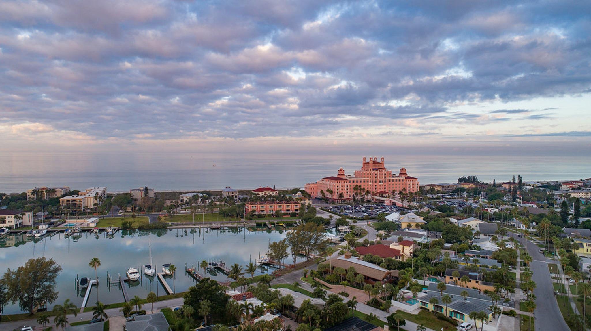 Hotel The Don Cesar St. Pete Beach Exterior foto